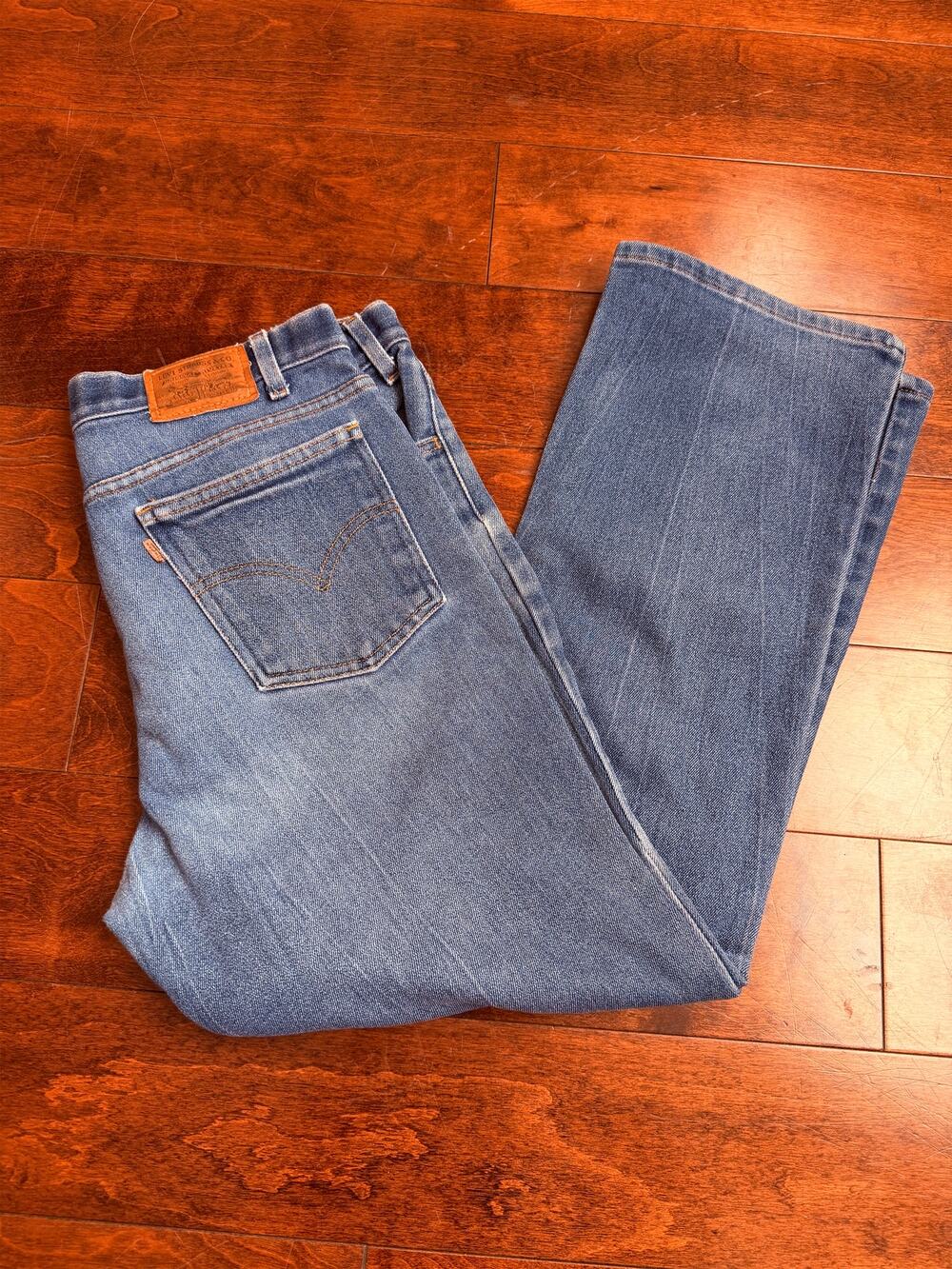 Vintage 90s Levi's 547 Brown Tab Straight Jeans Mens 38x30 Blue Wash Denim